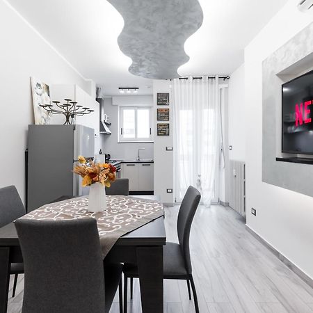 Ferienwohnung Moderno Bilocale A 5 Minuti Dal Centro Storico Turin Exterior foto