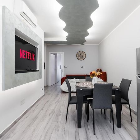 Ferienwohnung Moderno Bilocale A 5 Minuti Dal Centro Storico Turin Exterior foto